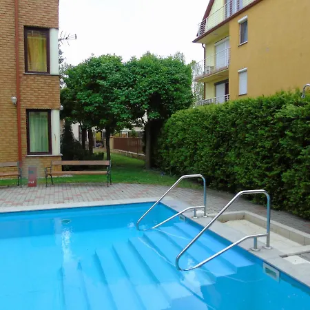 White Harmony Medences Apartman 아파트 *